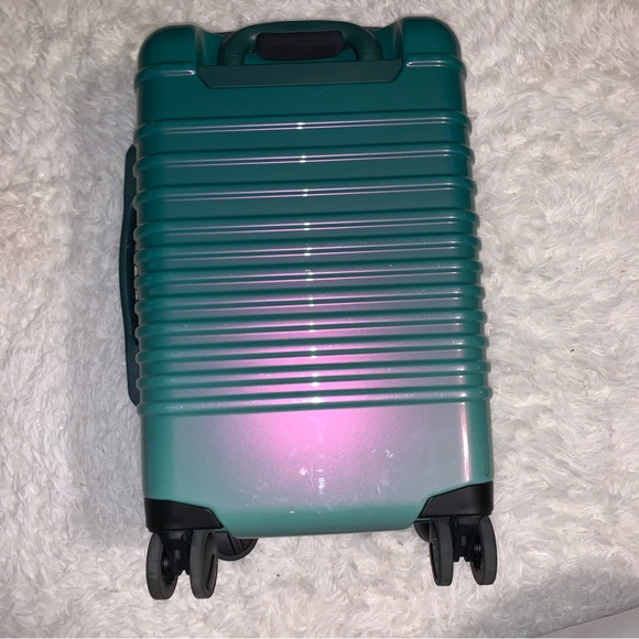 BÉIS The Small carry on roller in wicked green - Picture 6 of 9
